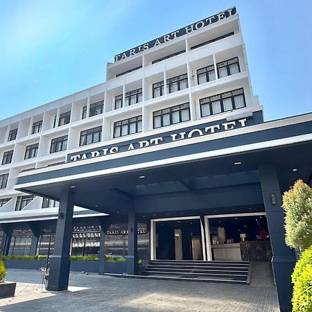 Taris Art Hotel Phrae Zewnętrze zdjęcie