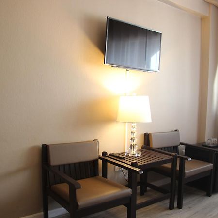 Taris Art Hotel Phrae Zewnętrze zdjęcie