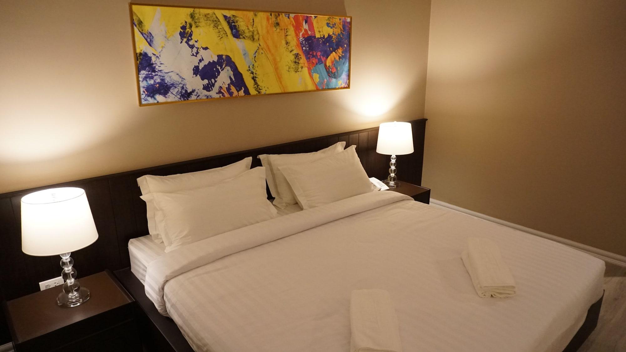 Taris Art Hotel Phrae Zewnętrze zdjęcie
