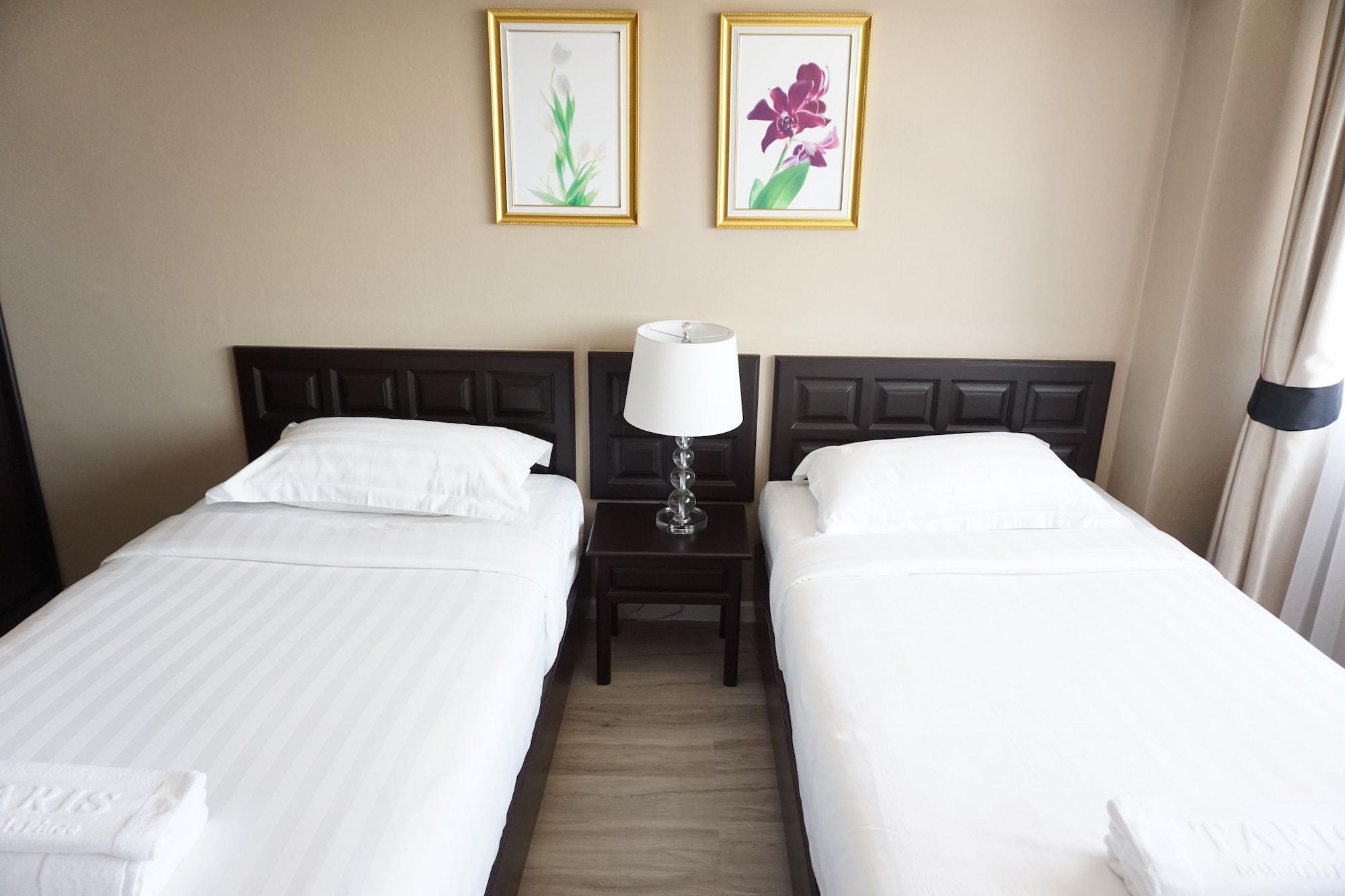 Taris Art Hotel Phrae Zewnętrze zdjęcie