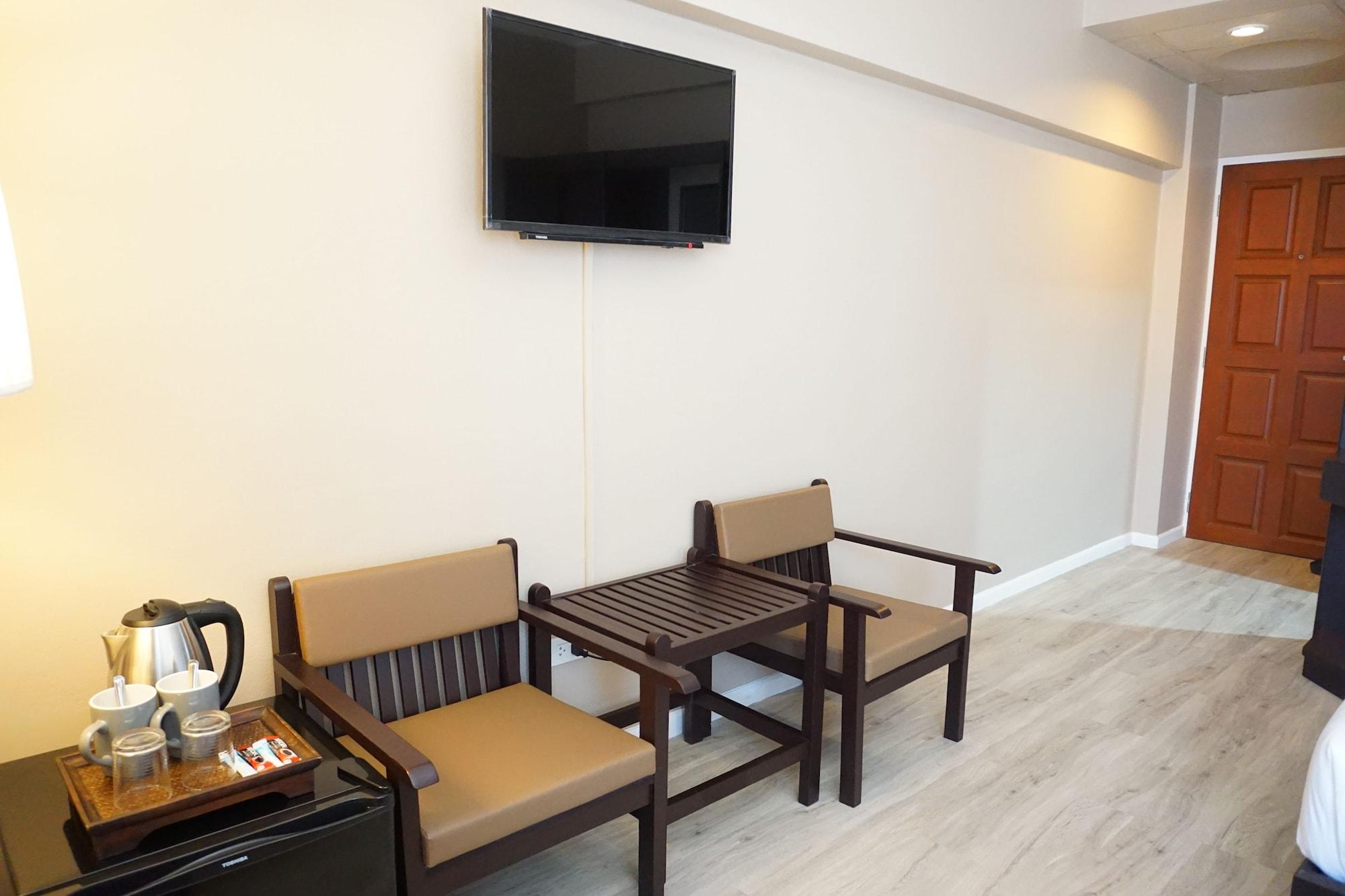 Taris Art Hotel Phrae Zewnętrze zdjęcie