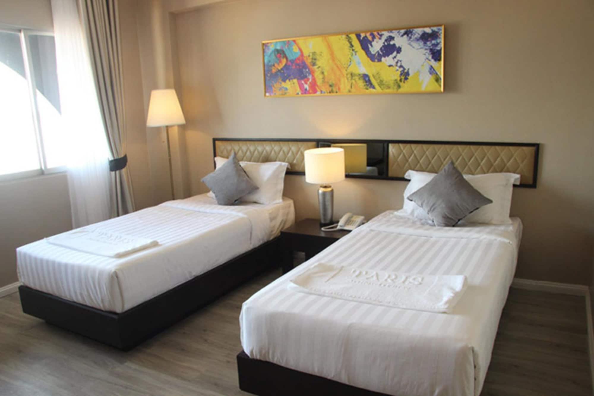 Taris Art Hotel Phrae Zewnętrze zdjęcie