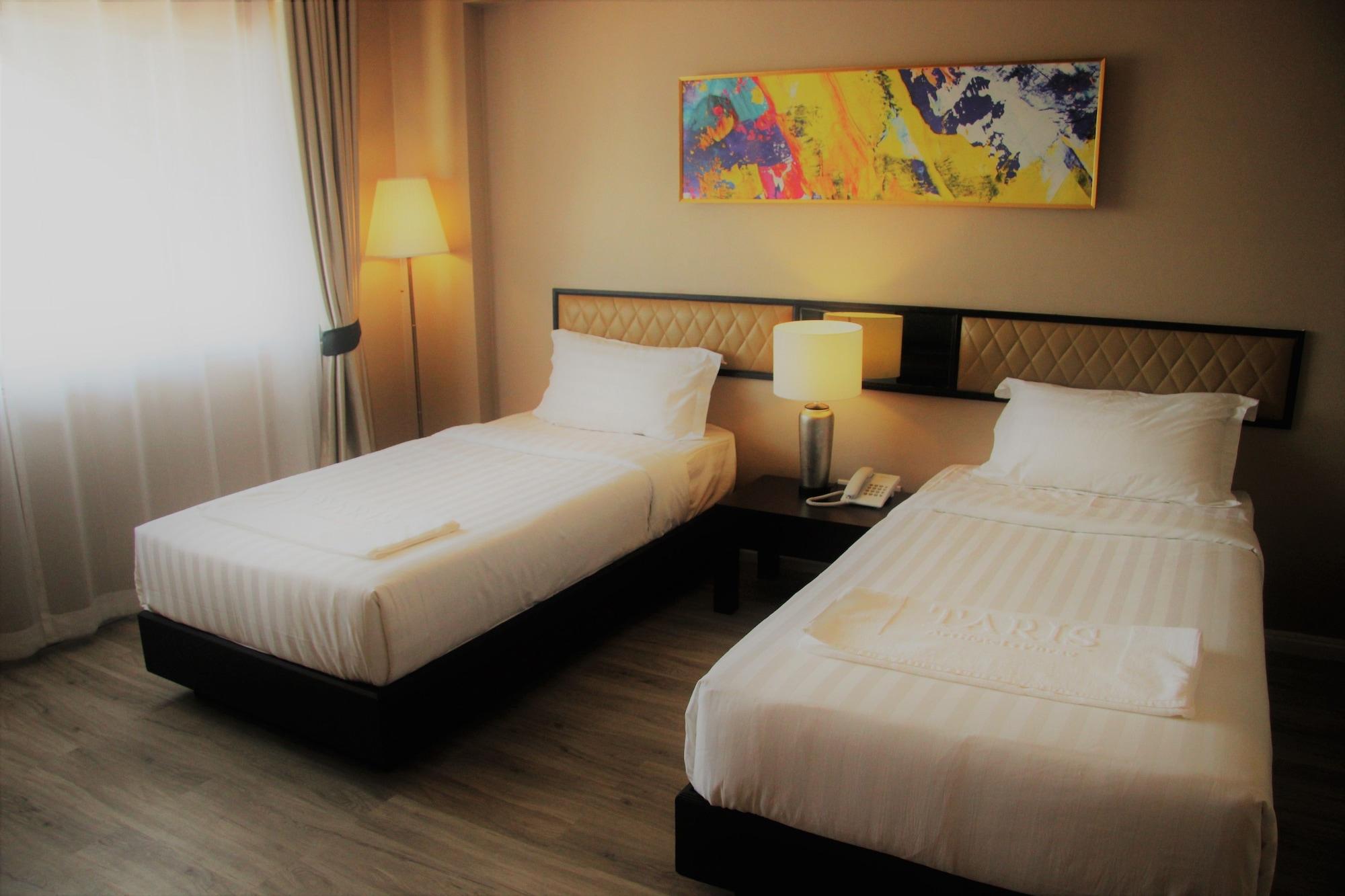 Taris Art Hotel Phrae Zewnętrze zdjęcie