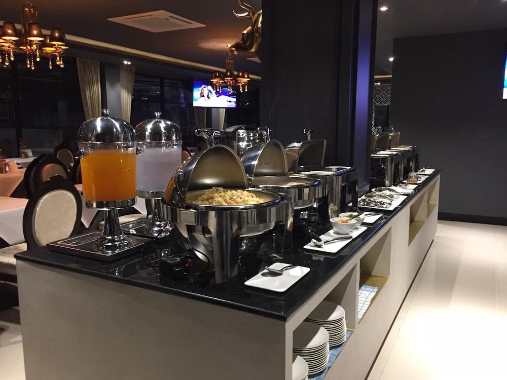 Taris Art Hotel Phrae Zewnętrze zdjęcie