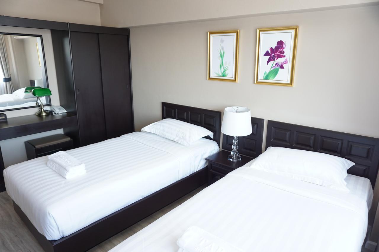 Taris Art Hotel Phrae Zewnętrze zdjęcie