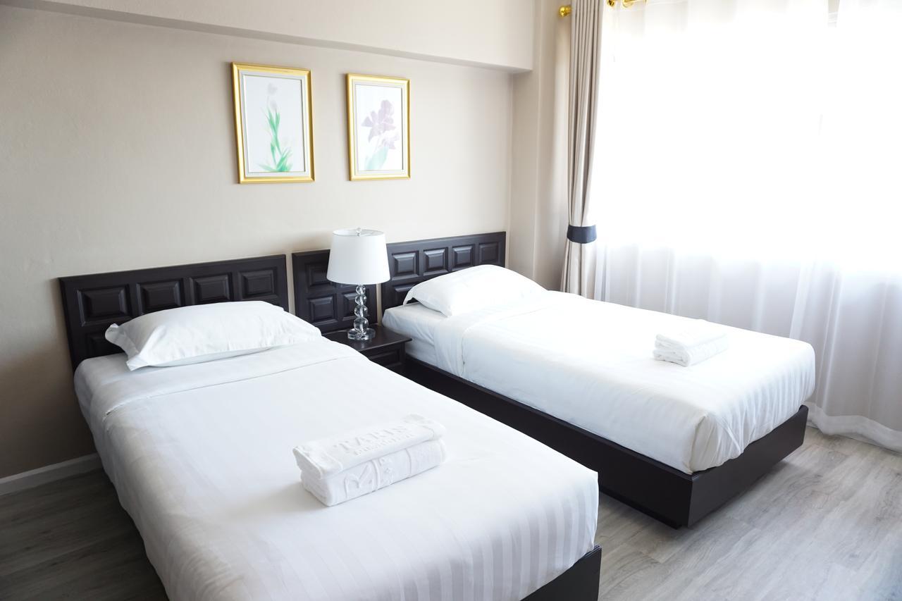 Taris Art Hotel Phrae Zewnętrze zdjęcie