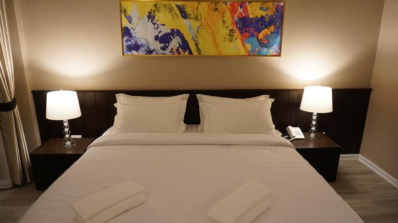 Taris Art Hotel Phrae Zewnętrze zdjęcie