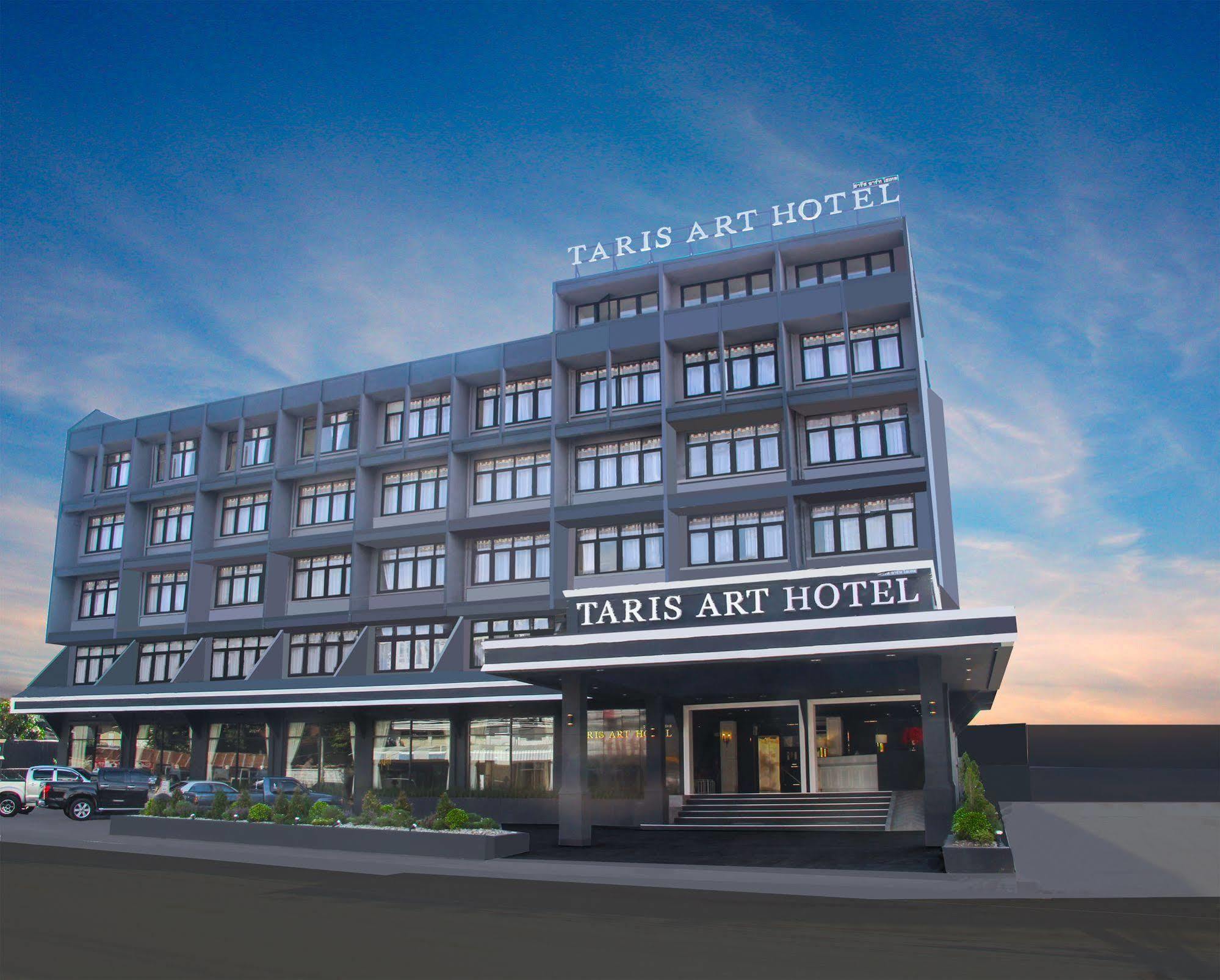Taris Art Hotel Phrae Zewnętrze zdjęcie